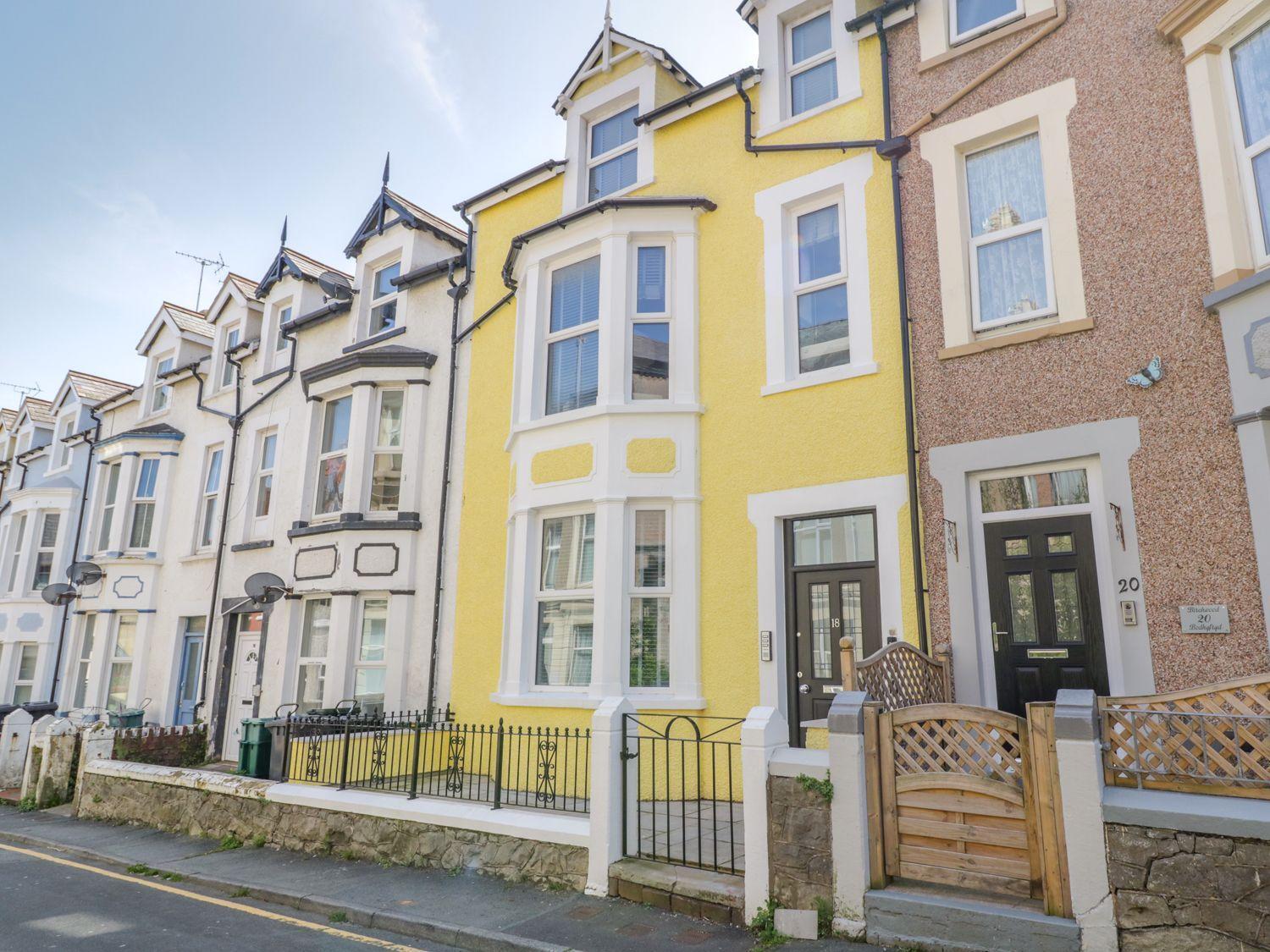 Downtown - Manhattan House Llandudno Buitenkant foto